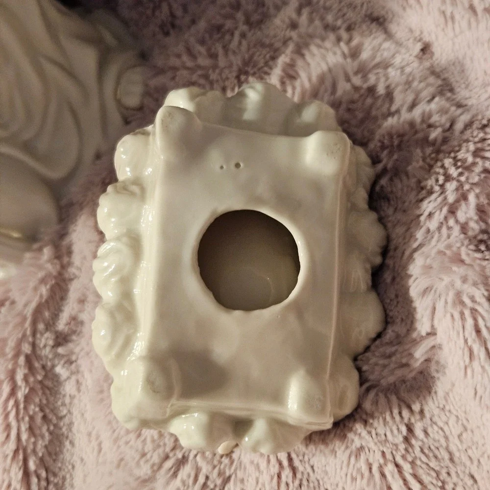 VTG‎ Ivory Porcelain Nativity Set Holy Family Joseph Mary Baby Jesus Gold Accent